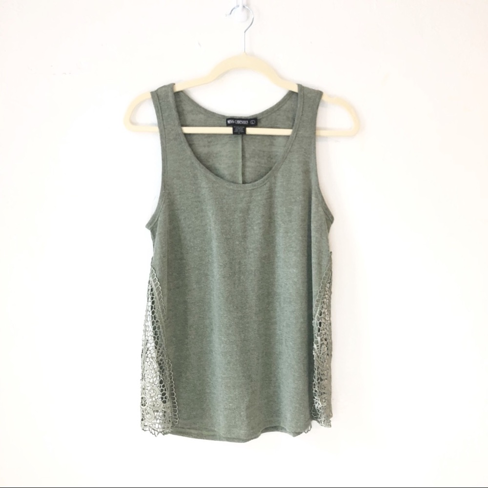 Miss Chievous Tank crochet side boxy fit crop sz L